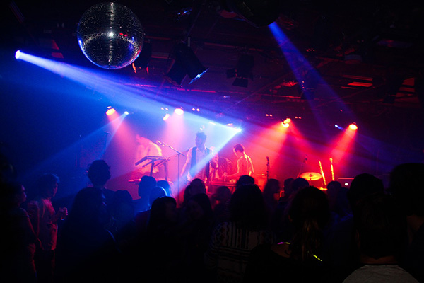 Bares-con-música-en-directo-en-Barcelona