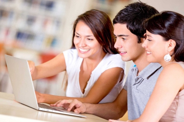 Becas Barcelona crea 2023